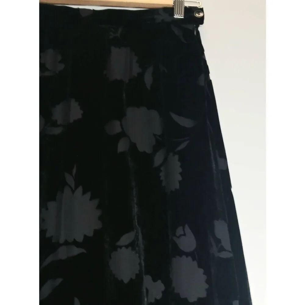 Jones New York Womens size 6 long maxi skirt velvet black silk whimsigoth y2k